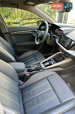 Седан Audi A3 2023 в 