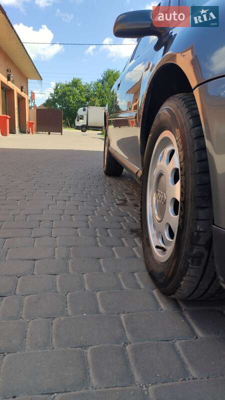 Хетчбек Audi A3 2002 в Харкові