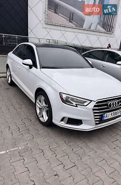 Седан Audi A3 2017 в Бучі
