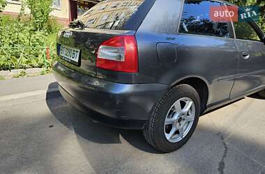 Хэтчбек Audi A3 2003 в 