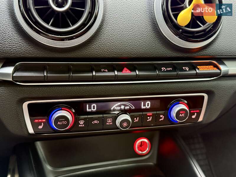 Седан Audi A3 2015 в Харькове