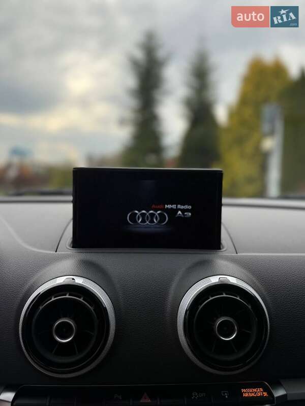 Седан Audi A3 2016 в Львове