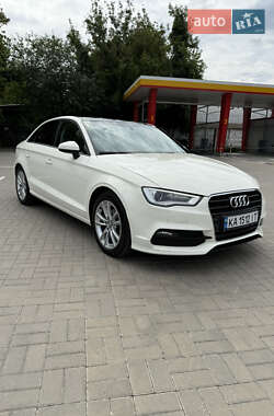 Седан Audi A3 2015 в 