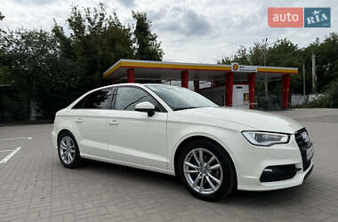Седан Audi A3 2015 в 