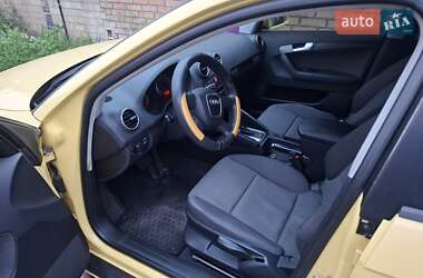 Хэтчбек Audi A3 2005 в 