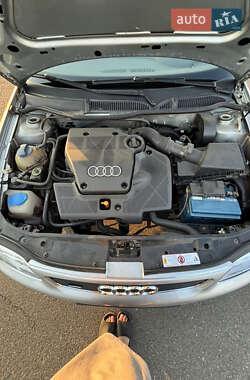 Хэтчбек Audi A3 1997 в 