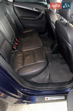 Хетчбек Audi A3 2012 в 