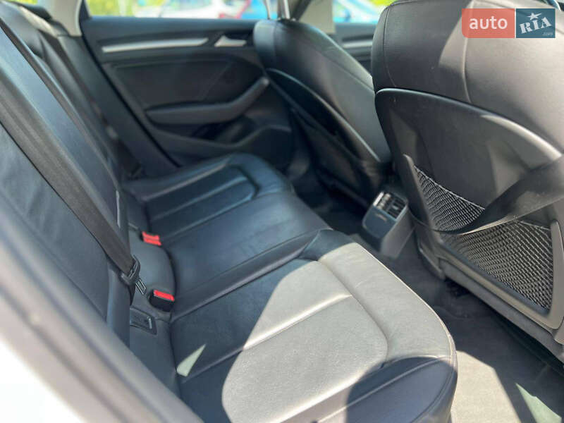 Седан Audi A3 2014 в Днепре