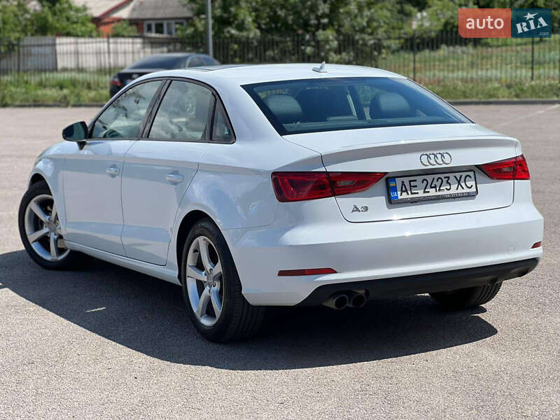 Седан Audi A3 2014 в Днепре