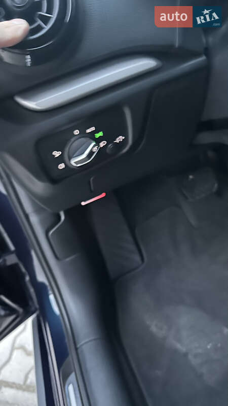 Седан Audi A3 2018 в Львове