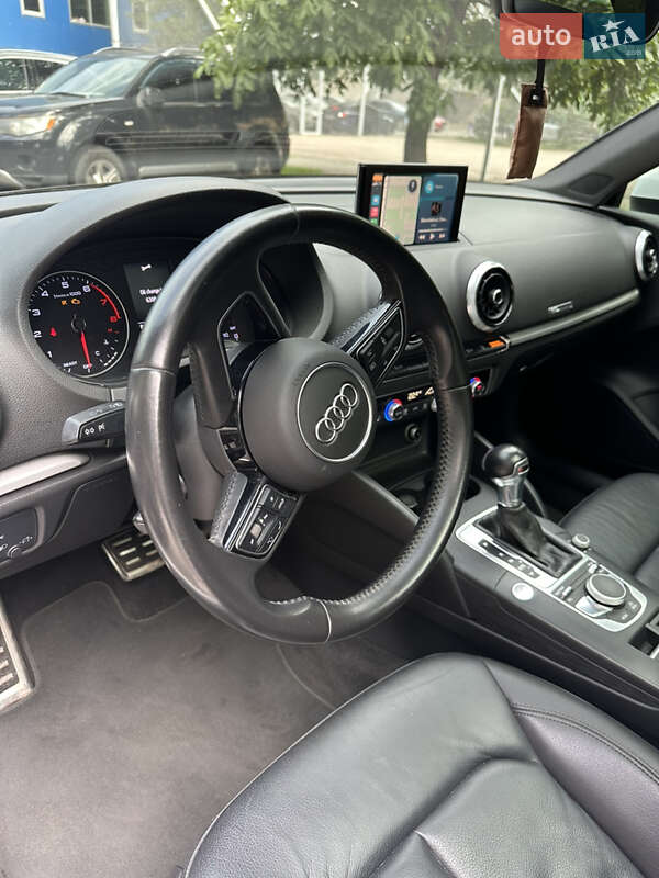 Седан Audi A3 2016 в Киеве