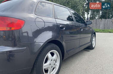 Хэтчбек Audi A3 2006 в 