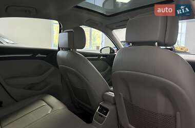 Седан Audi A3 2015 в 