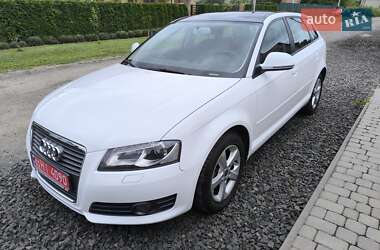 Хэтчбек Audi A3 2010 в 