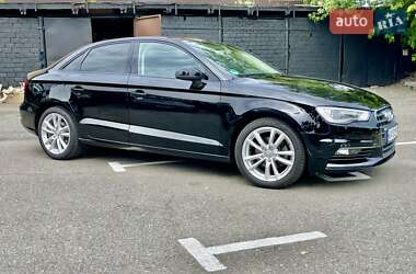 Седан Audi A3 2015 в 