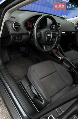 Хэтчбек Audi A3 2008 в 