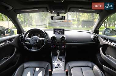 Хэтчбек Audi A3 2015 в 