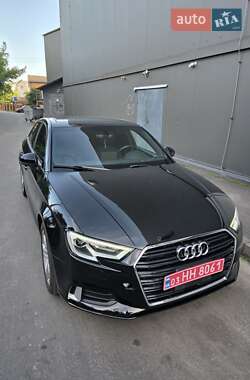 Седан Audi A3 2018 в Хмельницькому