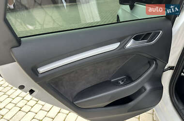 Хэтчбек Audi A3 2016 в 
