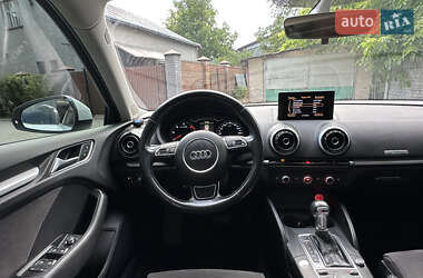 Хэтчбек Audi A3 2016 в 