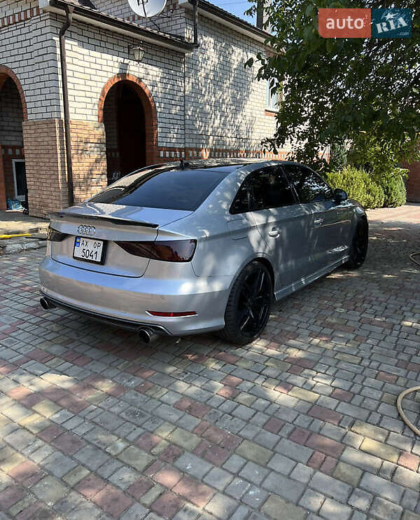 Седан Audi A3 2015 в Днепре