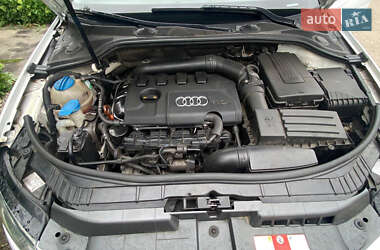 Хэтчбек Audi A3 2009 в 