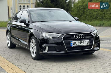 Седан Audi A3 2016 в 