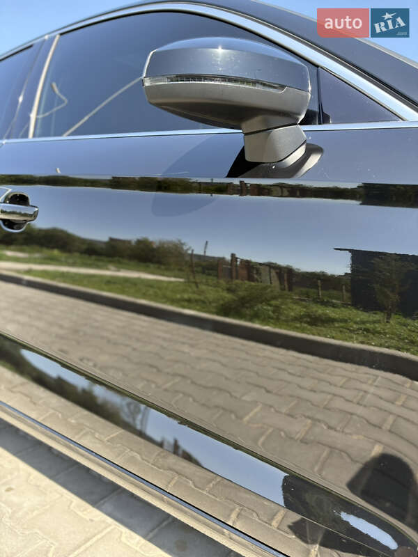 Седан Audi A3 2018 в Ромнах