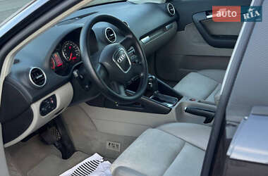 Хэтчбек Audi A3 2006 в 