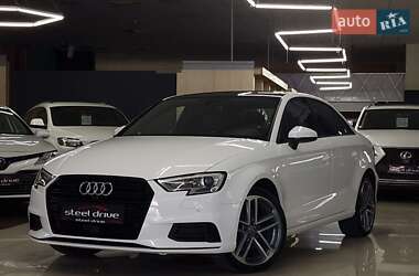 Седан Audi A3 2020 в Николаеве