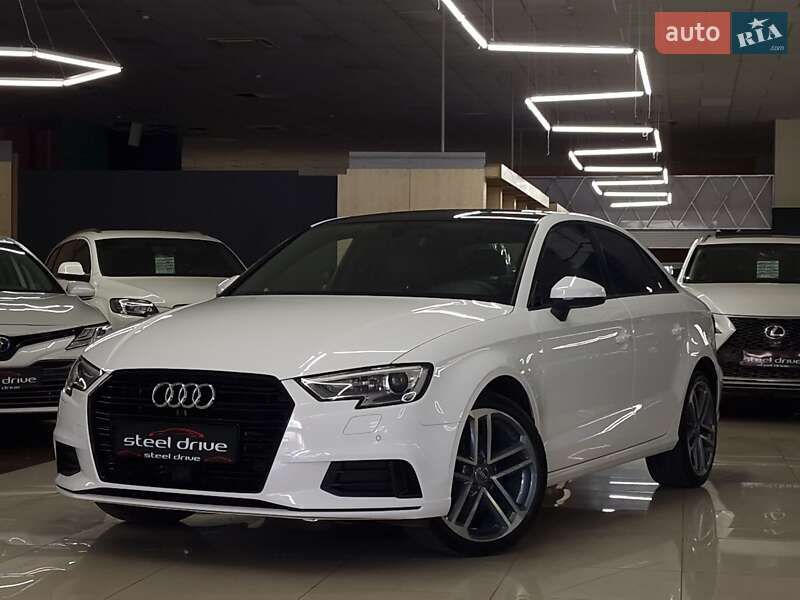 Седан Audi A3 2020 в 