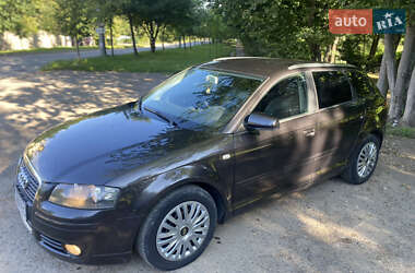 Хэтчбек Audi A3 2005 в 