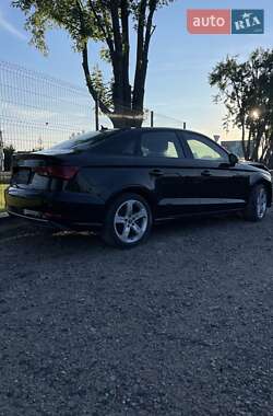 Седан Audi A3 2018 в 