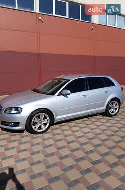 Хетчбек Audi A3 2012 в Гайсину