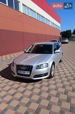 Хэтчбек Audi A3 2012 в 