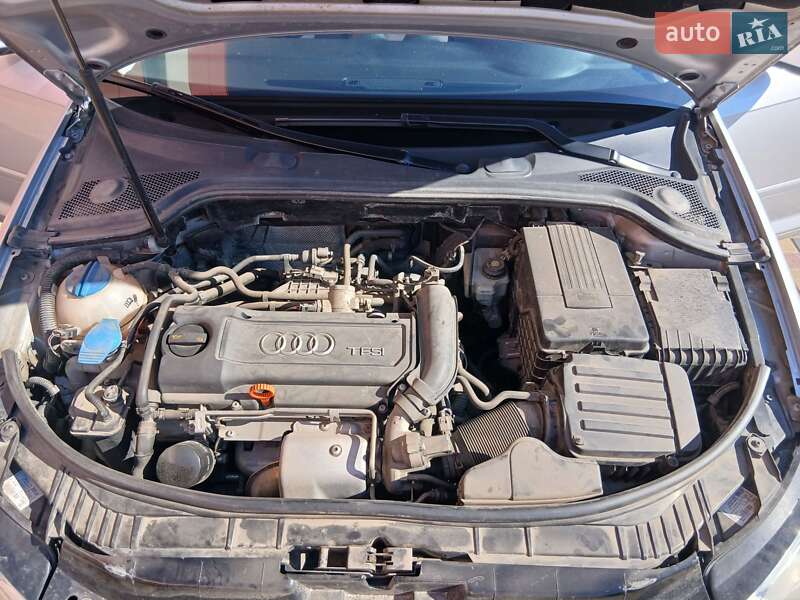Хэтчбек Audi A3 2012 в Гайсине