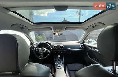 Хэтчбек Audi A3 2016 в 