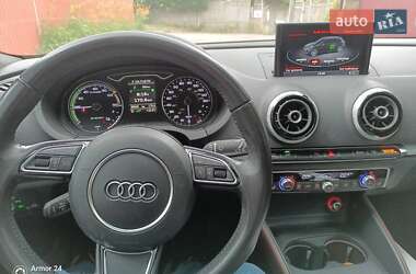 Хэтчбек Audi A3 2016 в 