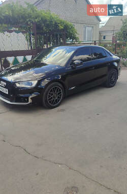 Седан Audi A3 2014 в 