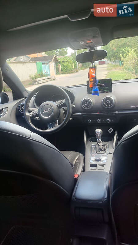 Седан Audi A3 2014 в Гадяче