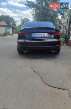 Седан Audi A3 2014 в Гадяче