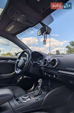Хэтчбек Audi A3 2016 в Киеве