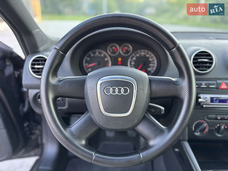 Хэтчбек Audi A3 2006 в Староконстантинове