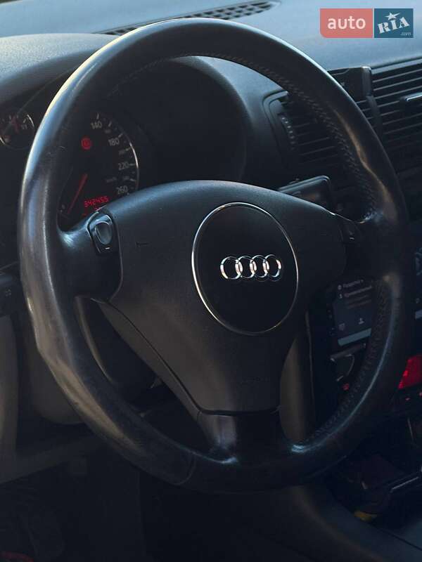 Хэтчбек Audi A3 1998 в Киеве