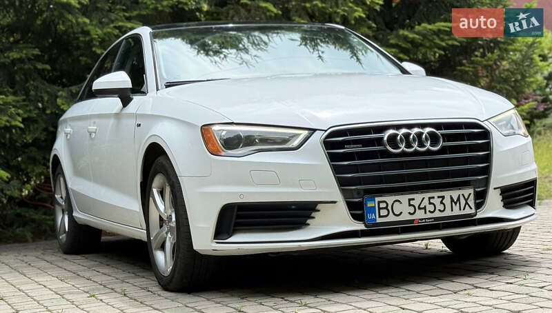 Седан Audi A3 2015 в Львове