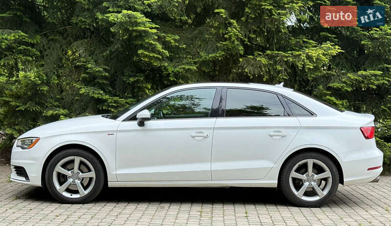 Седан Audi A3 2015 в Львове