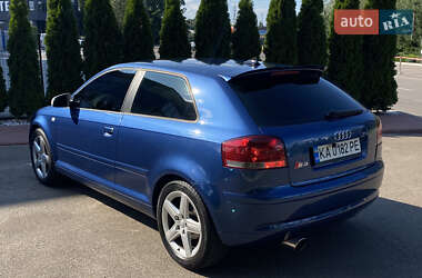 Хэтчбек Audi A3 2006 в 
