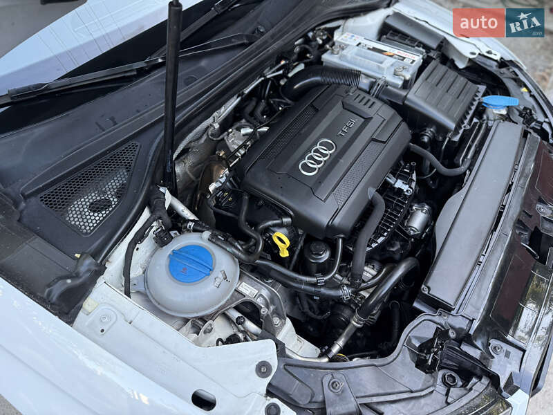 Седан Audi A3 2014 в Одессе