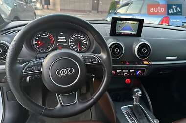 Седан Audi A3 2015 в 