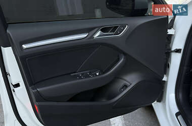 Седан Audi A3 2014 в 